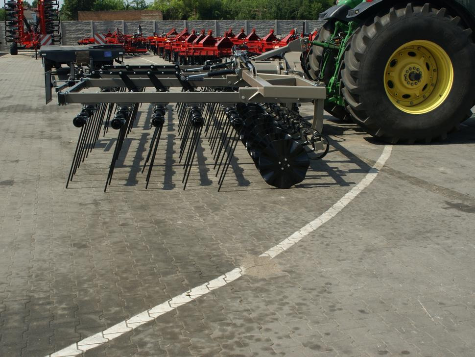 ROLEX Mulchegge / Mulch harrow / Herse de déchaumage / Erpice pacciamante / Борона для мульчирования / Brona mulczowa 7,5 m - מגרפת קפיצים: תמונה 3 ROLEX Mulchegge / Mulch harrow / Herse de déchaumage / Erpice pacciamante / Борона для мульчирования / Brona mulczowa 7,5 m - מגרפת קפיצים: תמונה 3
