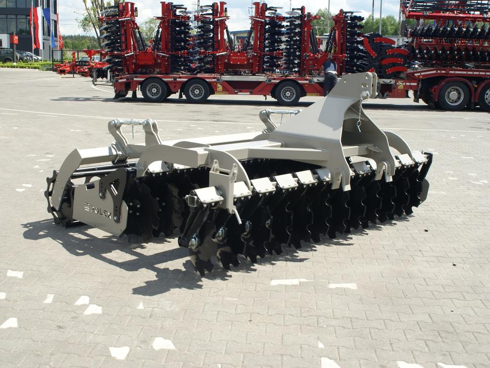 ROLEX Scheibenegge / Disc harrow / Dechaumeur à disques / Erpice a dischi / Дисковая борона / Brona talerzowa 3 m - משדדת דיסק: תמונה 5 ROLEX Scheibenegge / Disc harrow / Dechaumeur à disques / Erpice a dischi / Дисковая борона / Brona talerzowa 3 m - משדדת דיסק: תמונה 5