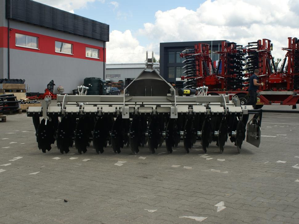 ROLEX Scheibenegge / Discs harrow / Dechaumeur à disques / Erpice a dischi / Cultivador de discos / Дисковая борона / Agregat talerzowy uprawowy 3 m - משדדת דיסק: תמונה 3 ROLEX Scheibenegge / Discs harrow / Dechaumeur à disques / Erpice a dischi / Cultivador de discos / Дисковая борона / Agregat talerzowy uprawowy 3 m - משדדת דיסק: תמונה 3
