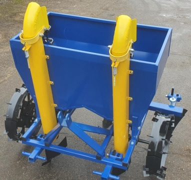 ROLMET Kartoffelpflanzmaschine / Potato planter / Planteuse de pomme de terre / Piantapatate / Sadzarka ziemniaków - משתיל תפוחי אדמה: תמונה 2 ROLMET Kartoffelpflanzmaschine / Potato planter / Planteuse de pomme de terre / Piantapatate / Sadzarka ziemniaków - משתיל תפוחי אדמה: תמונה 2