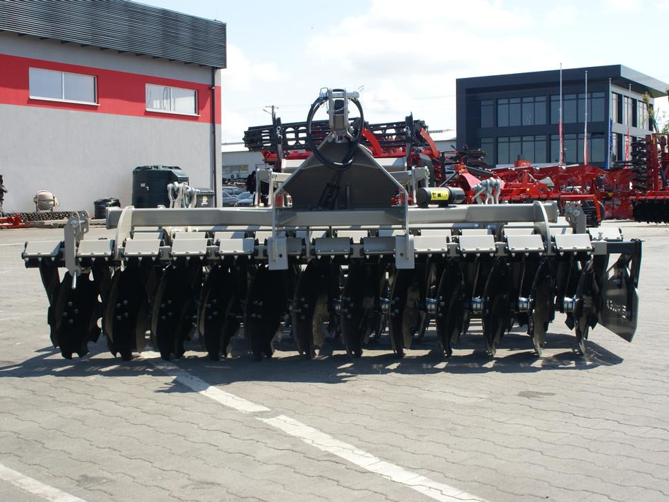 Rolex Scheibenegge / Disc harrow with hydropack / Déchaumeur à disques avec support semoir / Erpice a dischi / Cultivador de discos con hydropack / Дисковая борона с гидропаком 3 m - משדדת דיסק: תמונה 3 Rolex Scheibenegge / Disc harrow with hydropack / Déchaumeur à disques avec support semoir / Erpice a dischi / Cultivador de discos con hydropack / Дисковая борона с гидропаком 3 m - משדדת דיסק: תמונה 3
