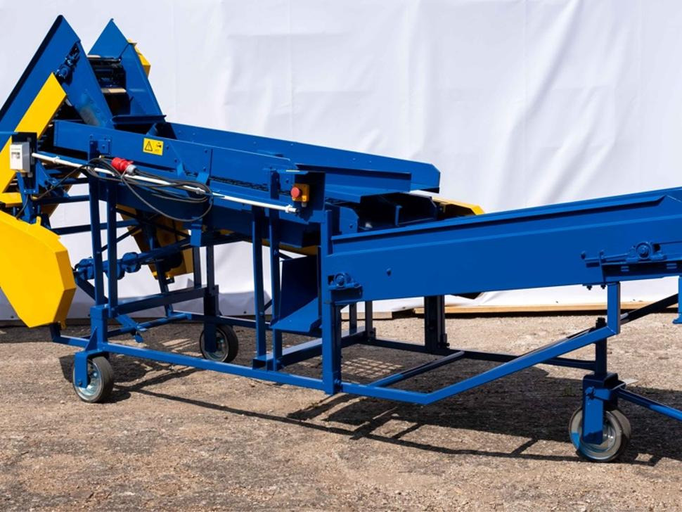Rolmet Kartoffelsortierer / Potato sorting machine / Trieuse de pomme de terre / Selezionatrice per patate / Clasificador de patatas / Сортировщик картофеля / Sortownik do ziemniaków M614/1 - ציוד לתפוחי אדמה: תמונה 1 Rolmet Kartoffelsortierer / Potato sorting machine / Trieuse de pomme de terre / Selezionatrice per patate / Clasificador de patatas / Сортировщик картофеля / Sortownik do ziemniaków M614/1 - ציוד לתפוחי אדמה: תמונה 1