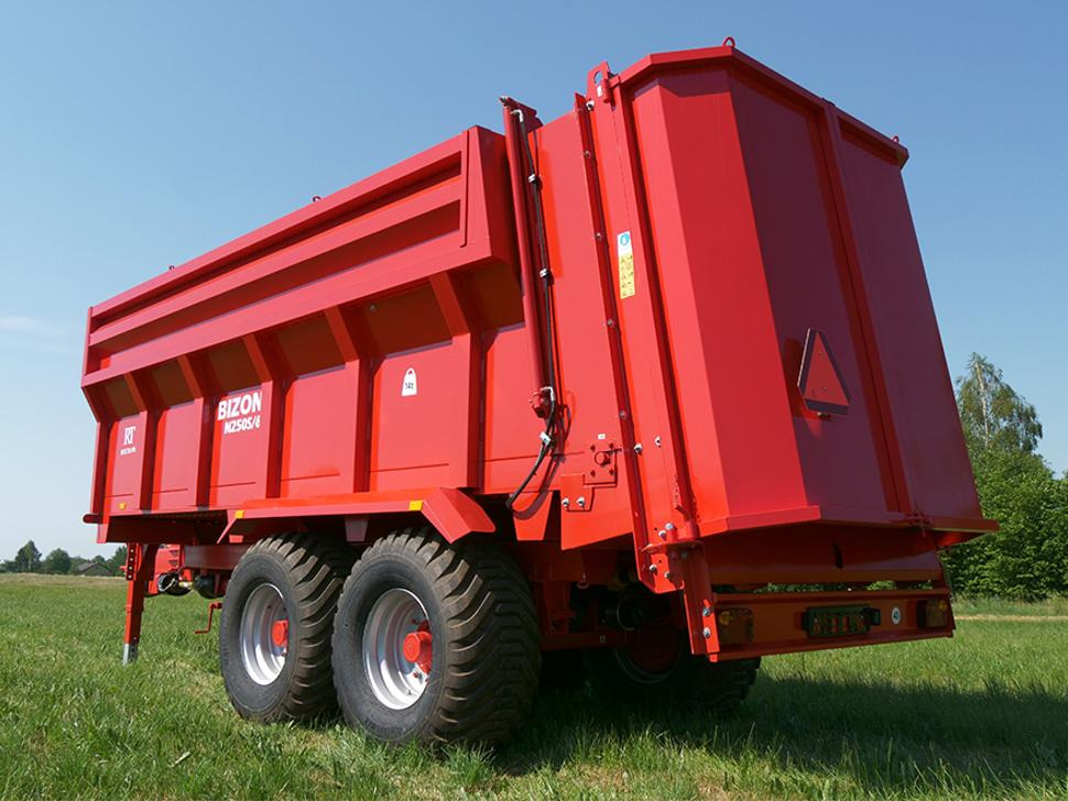 הַחכָּרָה Roltrans Miststreuer / Manure spreader / Epandeur à fumier / Spandiletame / Разбрасыватель органических удобрений / Rozrzutnik obornika N205S/6 BIZON 14 t Roltrans Miststreuer / Manure spreader / Epandeur à fumier / Spandiletame / Разбрасыватель органических удобрений / Rozrzutnik obornika N205S/6 BIZON 14 t: תמונה 7