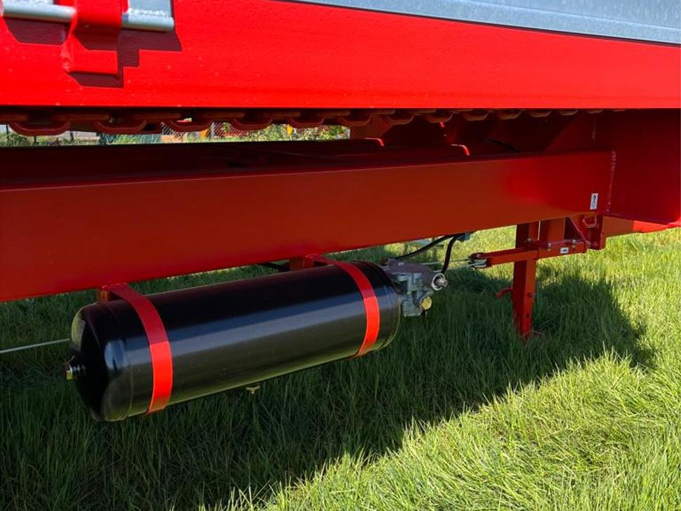 Roltrans Miststreuer / Manure spreader / Épandeur à fumier / Spandiletame / Разбрасыватель органических удобрений / Rozrzutnik obornika N250/32 JAMNIK 8 t - מפזרת זבל: תמונה 5 Roltrans Miststreuer / Manure spreader / Épandeur à fumier / Spandiletame / Разбрасыватель органических удобрений / Rozrzutnik obornika N250/32 JAMNIK 8 t - מפזרת זבל: תמונה 5