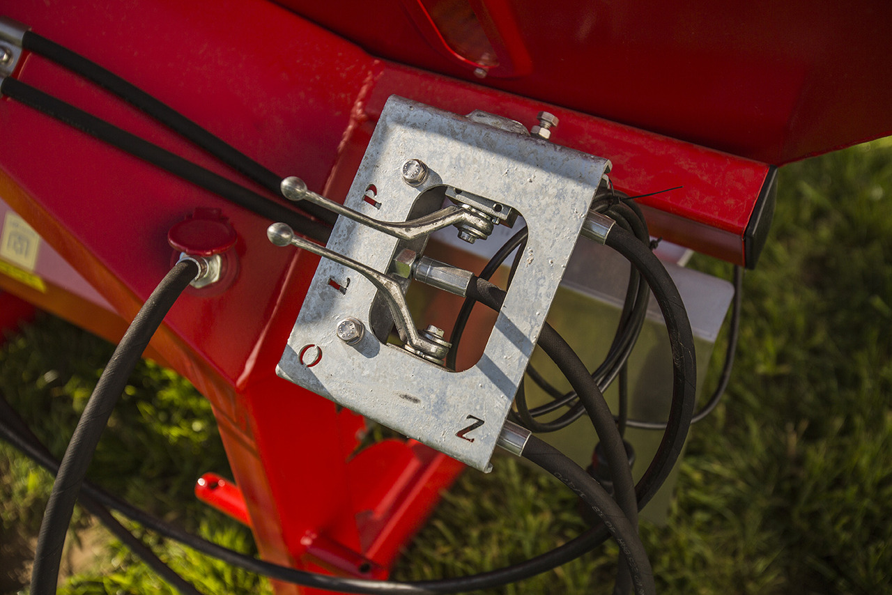 WOPROL Düngerstreuer / Fertilizer spreader / Epandeur d'engrais / Rozsiewacz nawozów 600 kg - מפזרת דשן: תמונה 5 WOPROL Düngerstreuer / Fertilizer spreader / Epandeur d'engrais / Rozsiewacz nawozów 600 kg - מפזרת דשן: תמונה 5