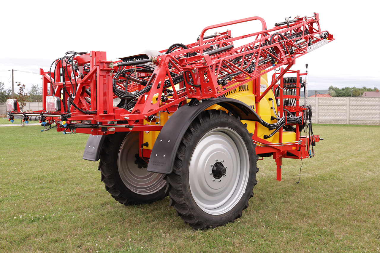 WOPROL Feldspritze / Sprayer / Pulvérisateur / Opryskiwacz 2000 L - מרסס נגרר: תמונה 3 WOPROL Feldspritze / Sprayer / Pulvérisateur / Opryskiwacz 2000 L - מרסס נגרר: תמונה 3