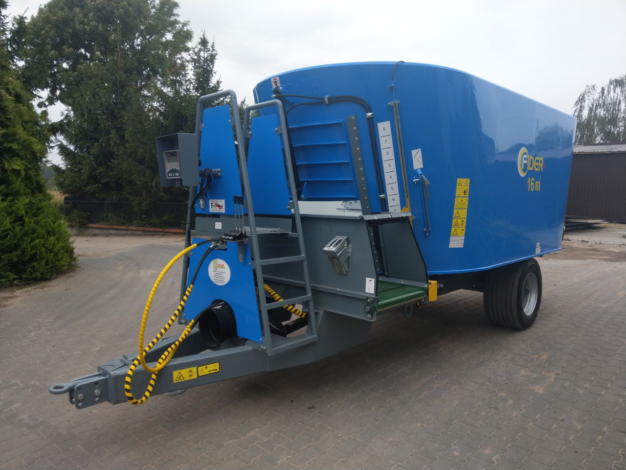 ZAMET Futtermischwagen / Feed mixer / Melangeuse / Carro miscelatore / Vagoneta de alimentación /Кормораздатчик / Wóz paszowy 16 m3 - עגלת מערבל מספוא: תמונה 1 ZAMET Futtermischwagen / Feed mixer / Melangeuse / Carro miscelatore / Vagoneta de alimentación /Кормораздатчик / Wóz paszowy 16 m3 - עגלת מערבל מספוא: תמונה 1