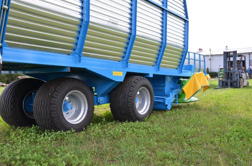 חָדָשׁ עגלת טעינה עצמית ZAMET Mähladewagen / Green forage mower / Remorque autochargeuse / Remolque autocargable / Самозагружающийся прицеп с косилкой / Przyczepa samozaładowcza z kosiarką bębnową T635/3: תמונה 18