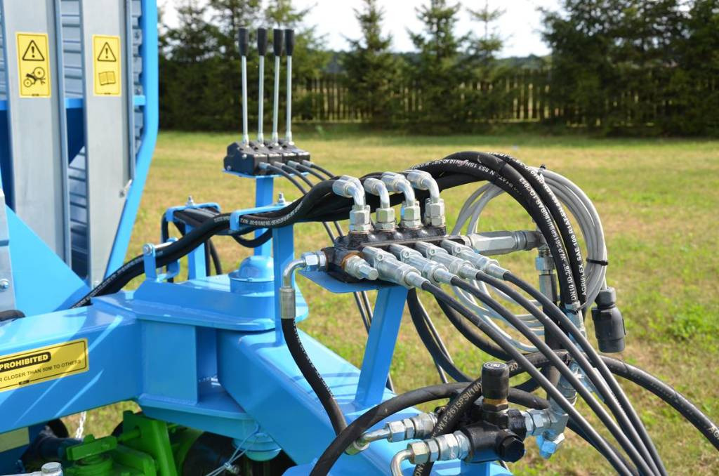 חָדָשׁ עגלת טעינה עצמית ZAMET Mähladewagen / Green forage mower / Remorque autochargeuse / Remolque autocargable / Самозагружающийся прицеп с косилкой / Przyczepa samozaładowcza z kosiarką bębnową T635/3: תמונה 19