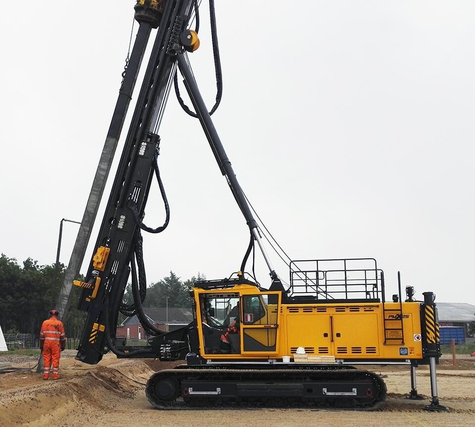 Junttan PMx25 - נהג קורה: תמונה 1 Junttan PMx25 - נהג קורה: תמונה 1