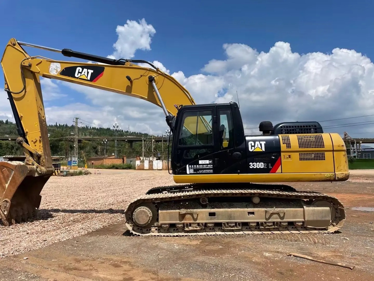 CATERPILLAR 330D2L - מחפר סורק: תמונה 1 CATERPILLAR 330D2L - מחפר סורק: תמונה 1