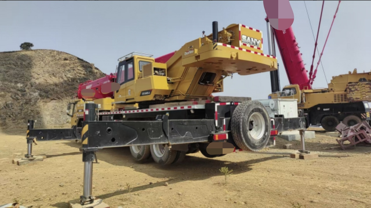 SANY STC100C6 - עגורן נייד: תמונה 2 SANY STC100C6 - עגורן נייד: תמונה 2