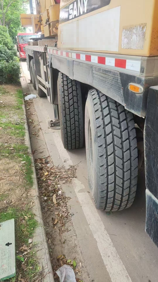 SANY STC800T5 - עגורן נייד: תמונה 2 SANY STC800T5 - עגורן נייד: תמונה 2