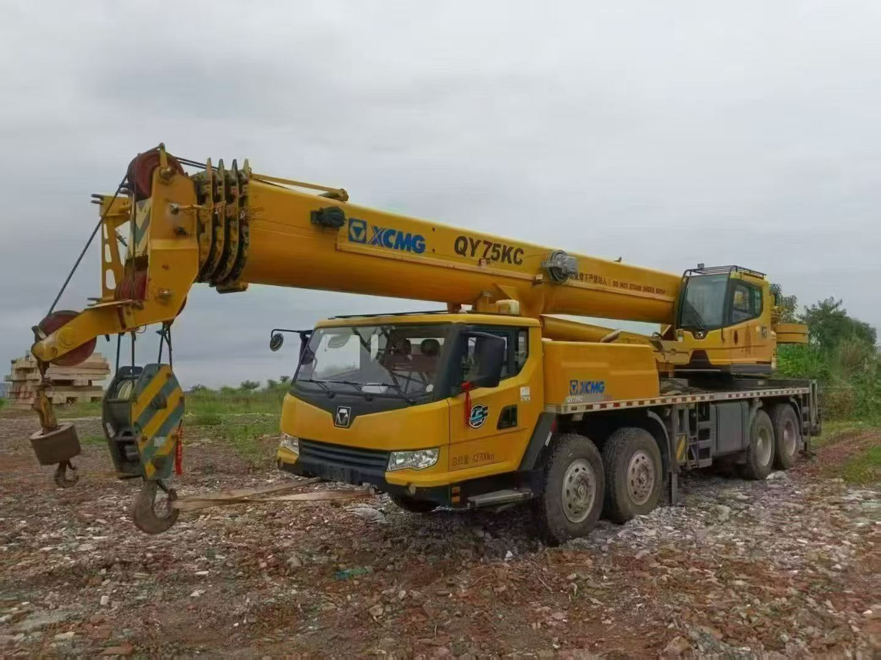 XCMG QY55KC - עגורן נייד: תמונה 1 XCMG QY55KC - עגורן נייד: תמונה 1