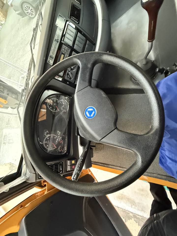 XCMG QY70KC - עגורן נייד: תמונה 3 XCMG QY70KC - עגורן נייד: תמונה 3