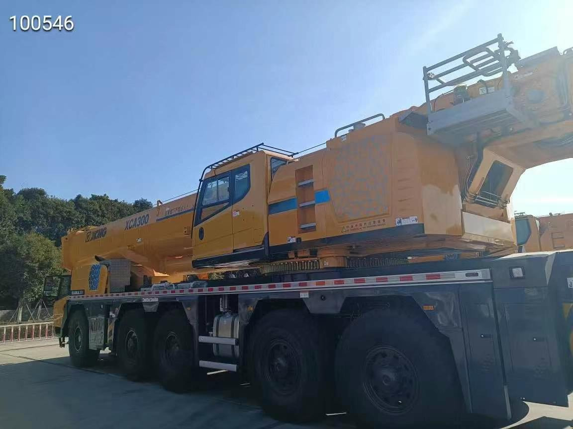 XCMG XCA300 - עגורן לכל שטח: תמונה 4 XCMG XCA300 - עגורן לכל שטח: תמונה 4