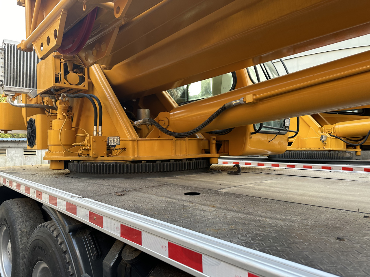 XCMG XCT35 - עגורן נייד: תמונה 4 XCMG XCT35 - עגורן נייד: תמונה 4