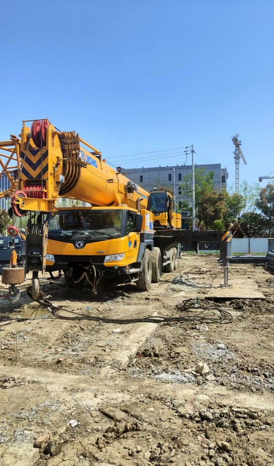 XCMG XCT80L6 - עגורן נייד: תמונה 1 XCMG XCT80L6 - עגורן נייד: תמונה 1