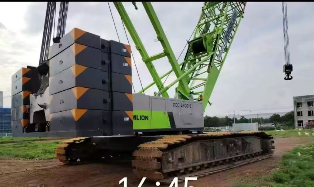 ZOOMLION ZCC260-2 - עגורן זוחל: תמונה 2 ZOOMLION ZCC260-2 - עגורן זוחל: תמונה 2