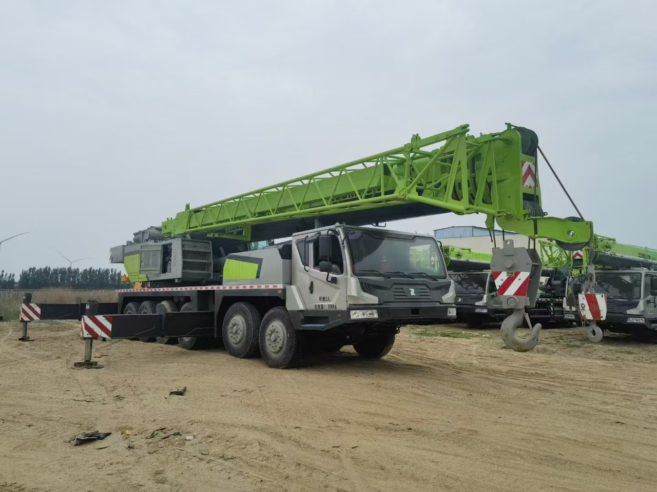 ZOOMLION ZTC1000V - עגורן נייד: תמונה 2 ZOOMLION ZTC1000V - עגורן נייד: תמונה 2