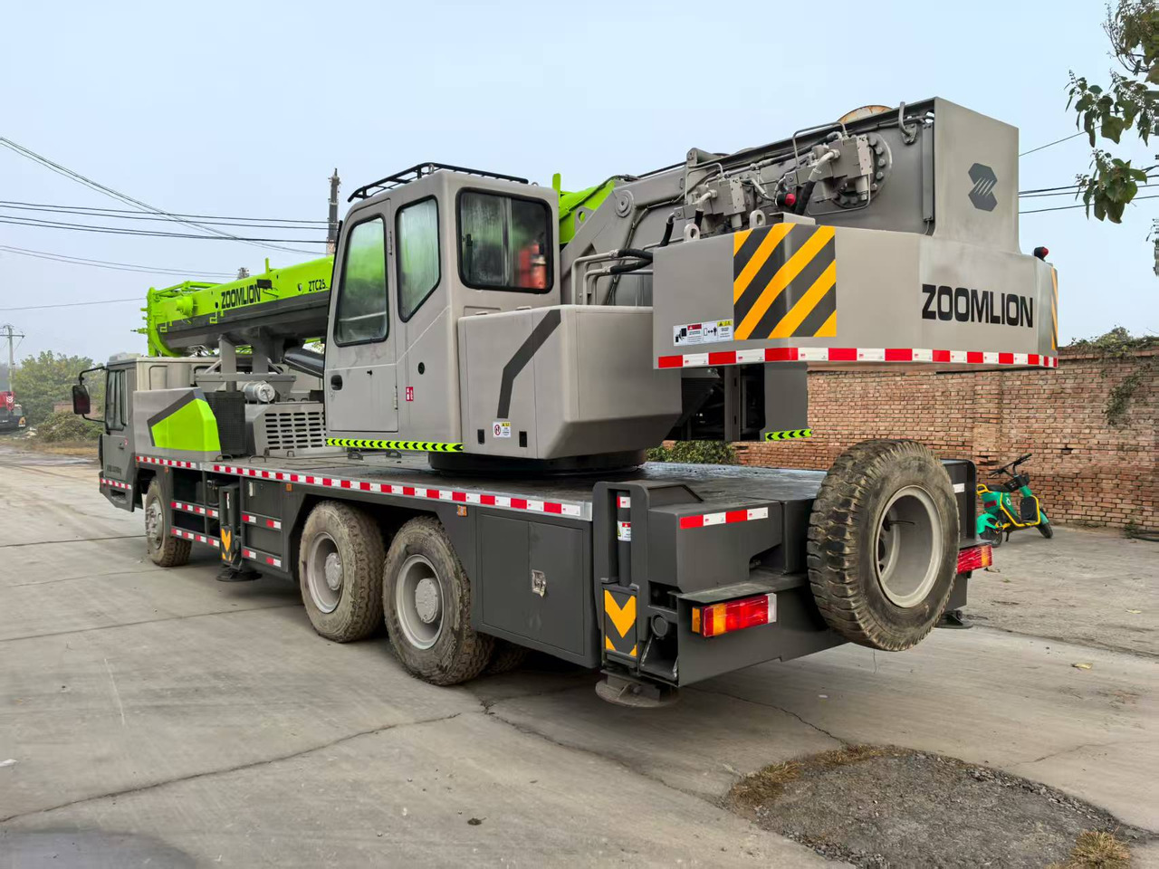 ZOOMLION ZTC250V - עגורן נייד: תמונה 2 ZOOMLION ZTC250V - עגורן נייד: תמונה 2