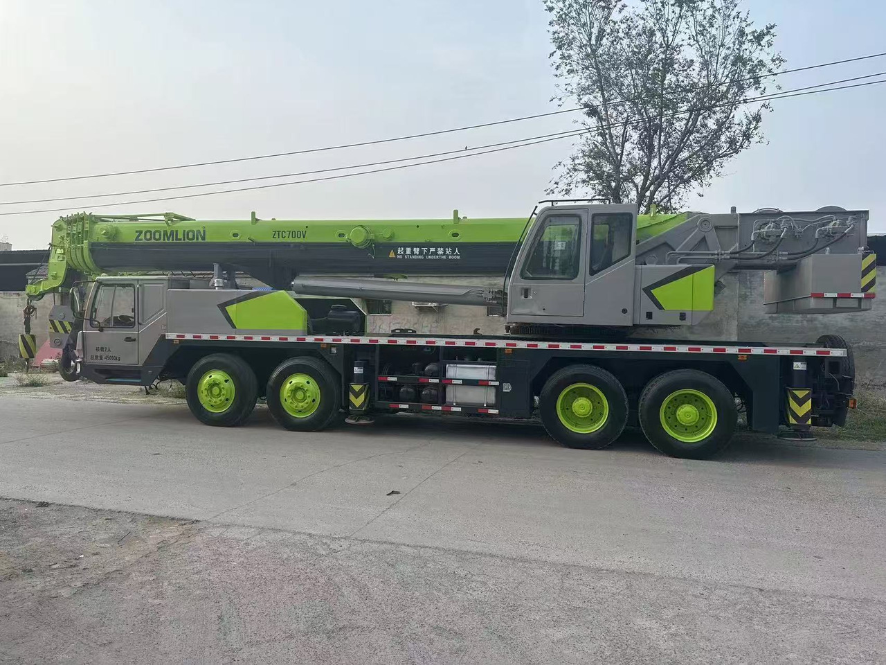 ZOOMLION ZTC701V - עגורן נייד: תמונה 1 ZOOMLION ZTC701V - עגורן נייד: תמונה 1