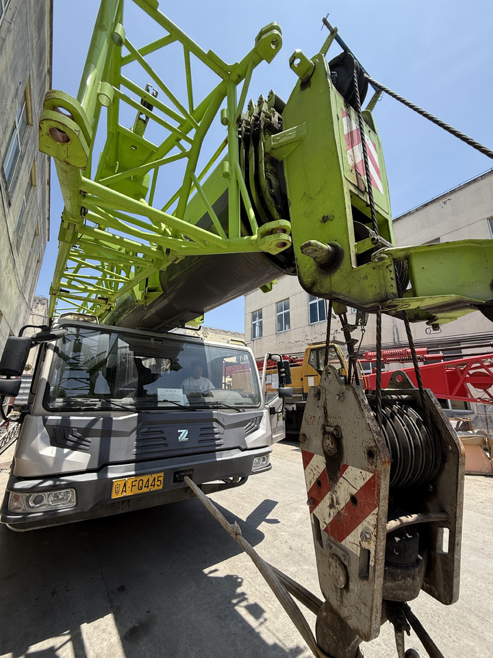 ZOOMLION ZTC801V - עגורן נייד: תמונה 3 ZOOMLION ZTC801V - עגורן נייד: תמונה 3