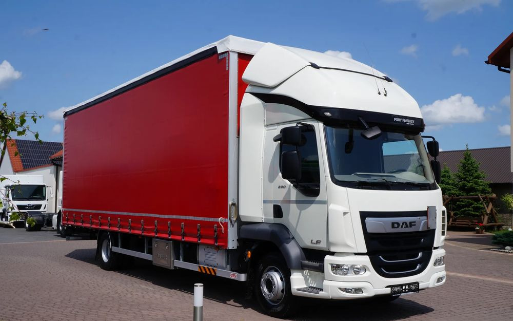 DAF LF 290 EURO 6 FIRANKA DŁ. 8.6m 21 PALET ŁAD 8.250 KG - משאית וילונות צד: תמונה 1 DAF LF 290 EURO 6 FIRANKA DŁ. 8.6m 21 PALET ŁAD 8.250 KG - משאית וילונות צד: תמונה 1