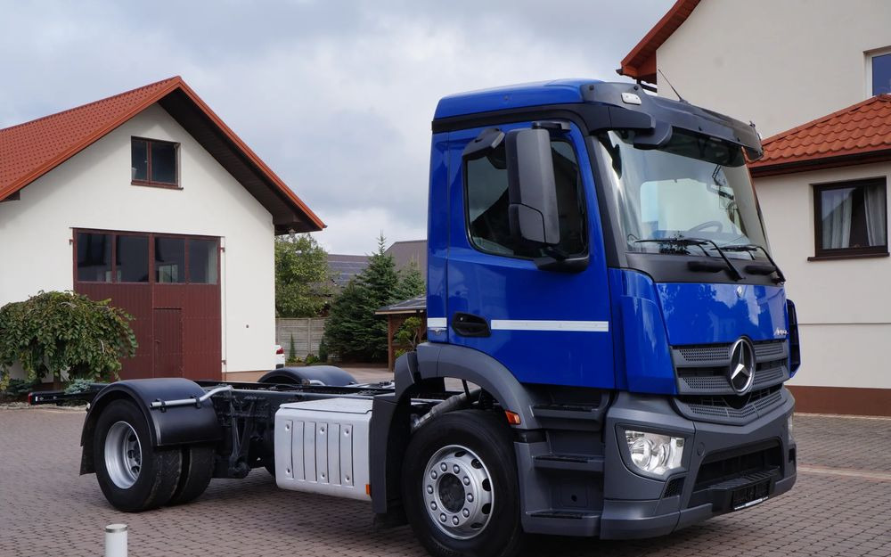 Mercedes-Benz ANTOS 1824 ACTROS EURO 6 RAMA DO ZABUDOWY ROZSTAW OSI 3.80M ANTOS 1830 1827 - משאית עם שלדת תא: תמונה 3 Mercedes-Benz ANTOS 1824 ACTROS EURO 6 RAMA DO ZABUDOWY ROZSTAW OSI 3.80M ANTOS 1830 1827 - משאית עם שלדת תא: תמונה 3