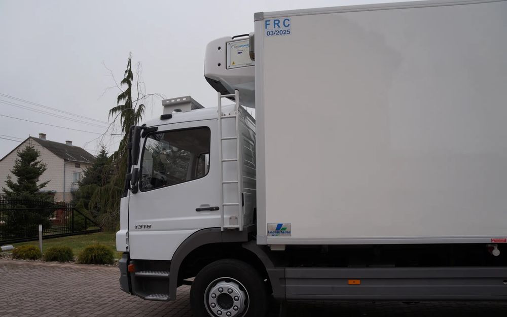 Mercedes-Benz ATEGO 1318 EURO 5 132 TYS KM CHŁODNIA CARRIER 750 WINDA - משאית קירור: תמונה 3 Mercedes-Benz ATEGO 1318 EURO 5 132 TYS KM CHŁODNIA CARRIER 750 WINDA - משאית קירור: תמונה 3