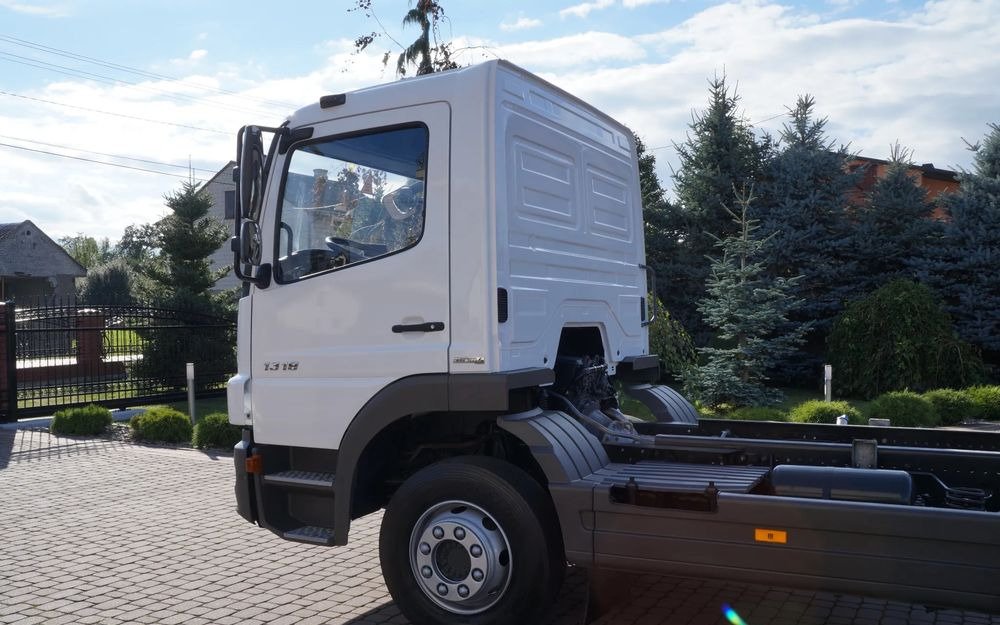 Mercedes-Benz ATEGO 1318 EURO 5 RAMA DO ZABUDOWY MANUAL 1322 - משאית עם שלדת תא: תמונה 4 Mercedes-Benz ATEGO 1318 EURO 5 RAMA DO ZABUDOWY MANUAL 1322 - משאית עם שלדת תא: תמונה 4