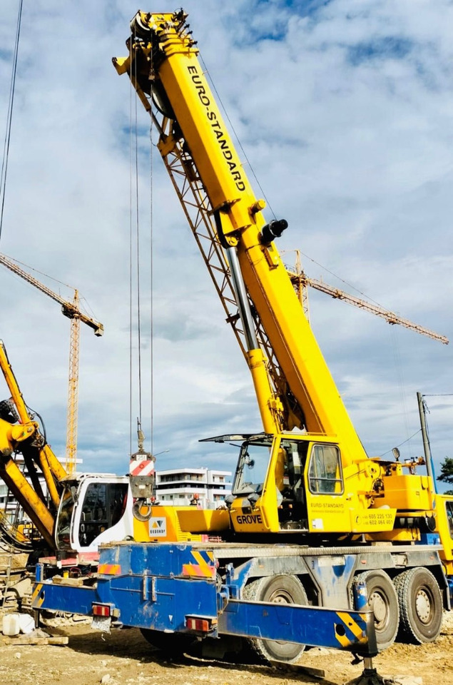 GROVE GMK 3050 - עגורן נייד: תמונה 1 GROVE GMK 3050 - עגורן נייד: תמונה 1