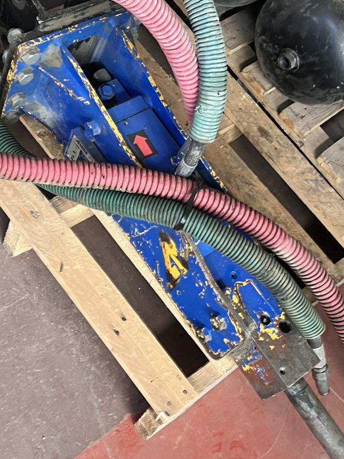 ARDEN AB0082 BRH Brise roche hydraulique - 1 à 3T - פטיש הידרולי: תמונה 3 ARDEN AB0082 BRH Brise roche hydraulique - 1 à 3T - פטיש הידרולי: תמונה 3