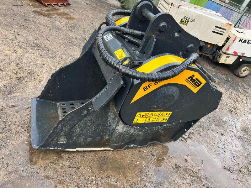 Godet concasseur MB BF60 pour pelle de 10t à 20t (Net de TVA) - דלי מחפר: תמונה 2 Godet concasseur MB BF60 pour pelle de 10t à 20t (Net de TVA) - דלי מחפר: תמונה 2