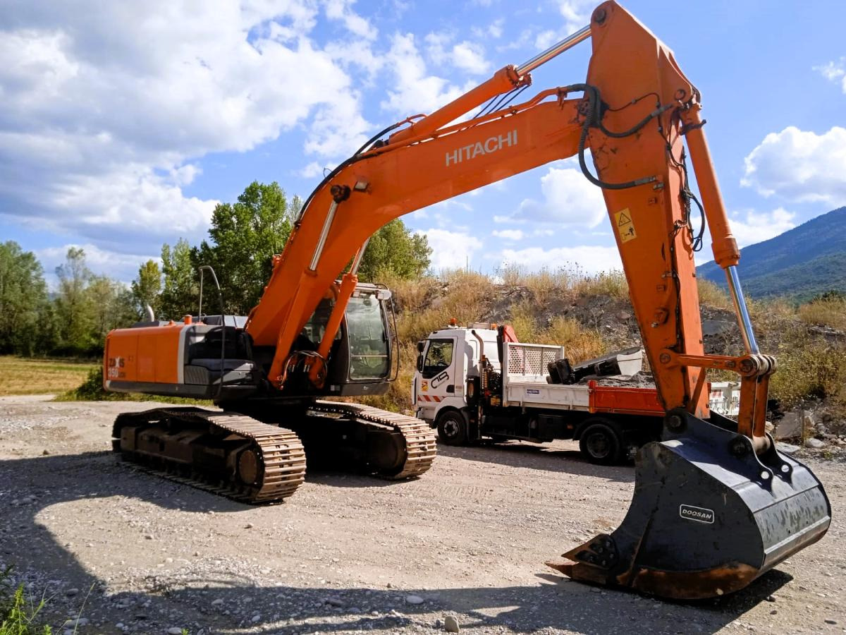 HITACHI PELLE ZX 350 LCN-3 35T - מחפר סורק: תמונה 4 HITACHI PELLE ZX 350 LCN-3 35T - מחפר סורק: תמונה 4