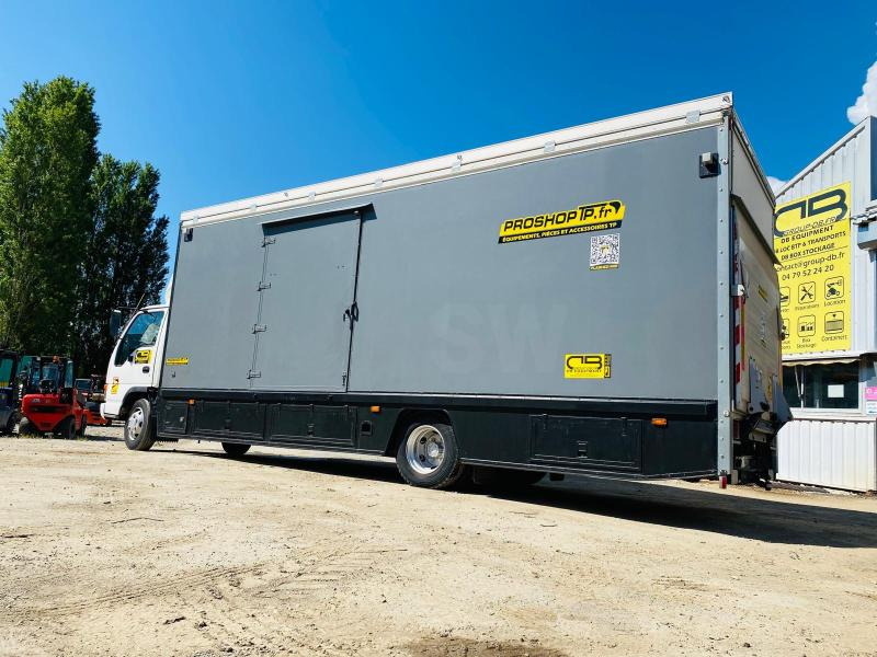 ISUZU Camion SÉRIE N AVEC 2 STRUCTURES CHAPITEAUX - משאית תיבה: תמונה 3 ISUZU Camion SÉRIE N AVEC 2 STRUCTURES CHAPITEAUX - משאית תיבה: תמונה 3