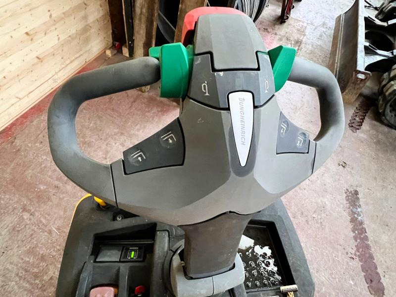 Jungheinrich ERE225 Gerbeur transpalette électrique - מערים: תמונה 5 Jungheinrich ERE225 Gerbeur transpalette électrique - מערים: תמונה 5