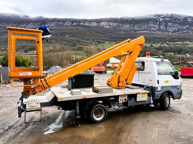 Mazda Bongo Fourgon Nacelle 14,5m - פלטפורמה אווירית, כלי רכב מסחרי: תמונה 5 Mazda Bongo Fourgon Nacelle 14,5m - פלטפורמה אווירית, כלי רכב מסחרי: תמונה 5