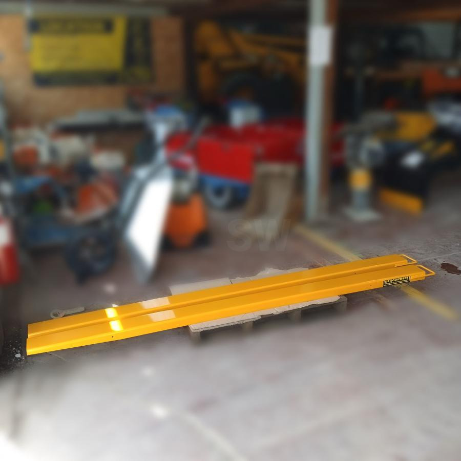 RALLONGES DE FOURCHES 243x11cm 1 PAIRE NEUVE - מזלגות עבור ציוד לטיפול בחומרים: תמונה 3 RALLONGES DE FOURCHES 243x11cm 1 PAIRE NEUVE - מזלגות עבור ציוד לטיפול בחומרים: תמונה 3