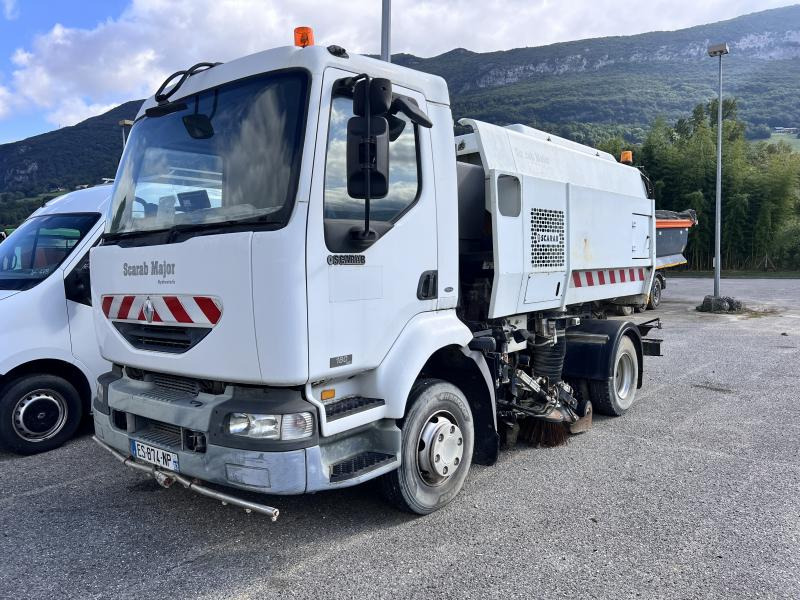 RENAULT Camion balayeur SCARAB MAJOR - מטאטא כבישים: תמונה 1 RENAULT Camion balayeur SCARAB MAJOR - מטאטא כבישים: תמונה 1