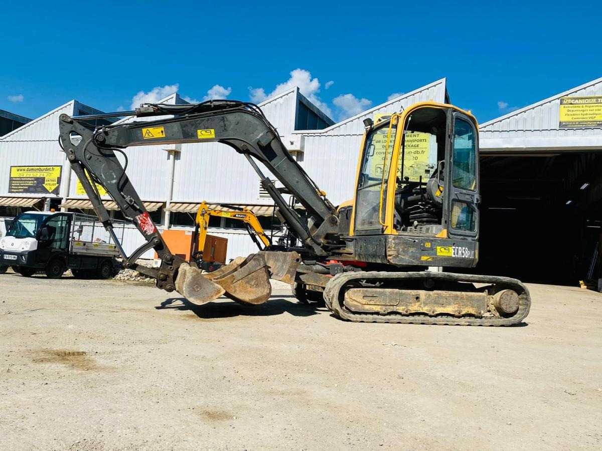 VOLVO ECR58 MINI PELLE 6.4T - מיני מחפר: תמונה 2 VOLVO ECR58 MINI PELLE 6.4T - מיני מחפר: תמונה 2