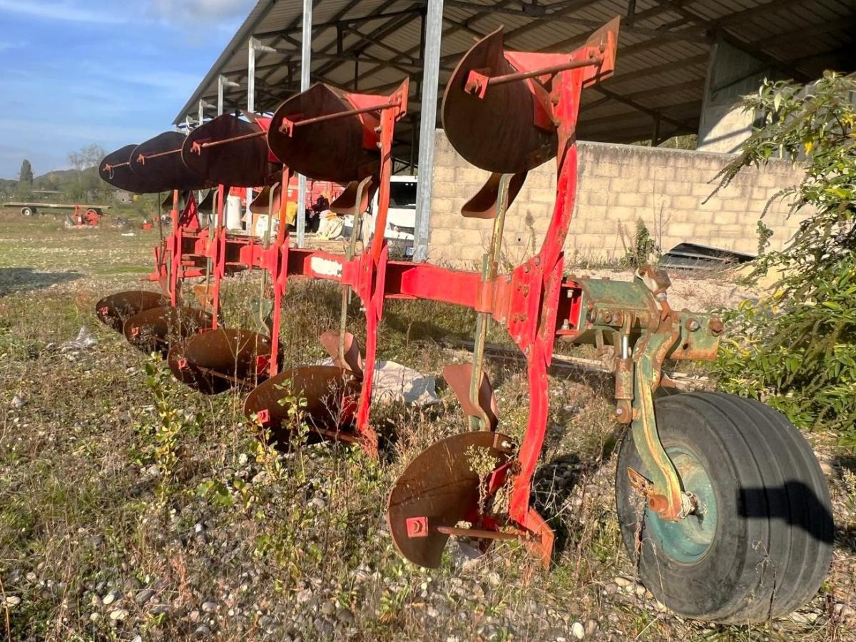 Vogel & Noot Charrue portée 5 corps - מחרשה: תמונה 2 Vogel & Noot Charrue portée 5 corps - מחרשה: תמונה 2