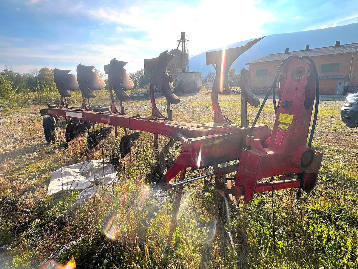 Vogel & Noot Charrue portée 5 corps - מחרשה: תמונה 3 Vogel & Noot Charrue portée 5 corps - מחרשה: תמונה 3