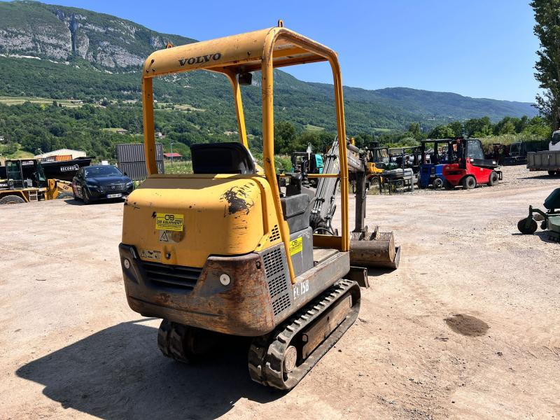 Volvo EC15 B XT MINIPELLE 1,5T - מיני מחפר: תמונה 3 Volvo EC15 B XT MINIPELLE 1,5T - מיני מחפר: תמונה 3