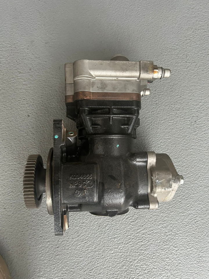 MERCEDES-BENZ KNORR-BREMSE-BENDIX- A0011304515 - מדחס בלם אוויר: תמונה 1 MERCEDES-BENZ KNORR-BREMSE-BENDIX- A0011304515 - מדחס בלם אוויר: תמונה 1