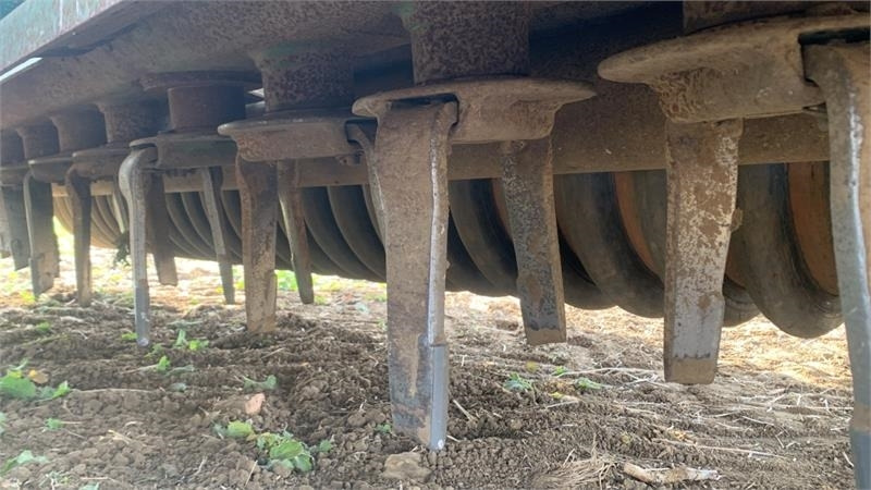 Amazone Amazone 4M AD-P 403 Special Disc Combination **Vid - מקדחת זריעה משולבת: תמונה 5 Amazone Amazone 4M AD-P 403 Special Disc Combination **Vid - מקדחת זריעה משולבת: תמונה 5