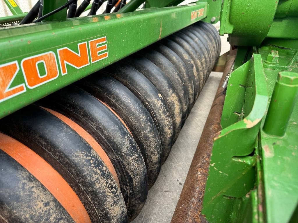 מקדחת זריעה משולבת Amazone KE303-170 c/w AD303 Super Box Drill: תמונה 10