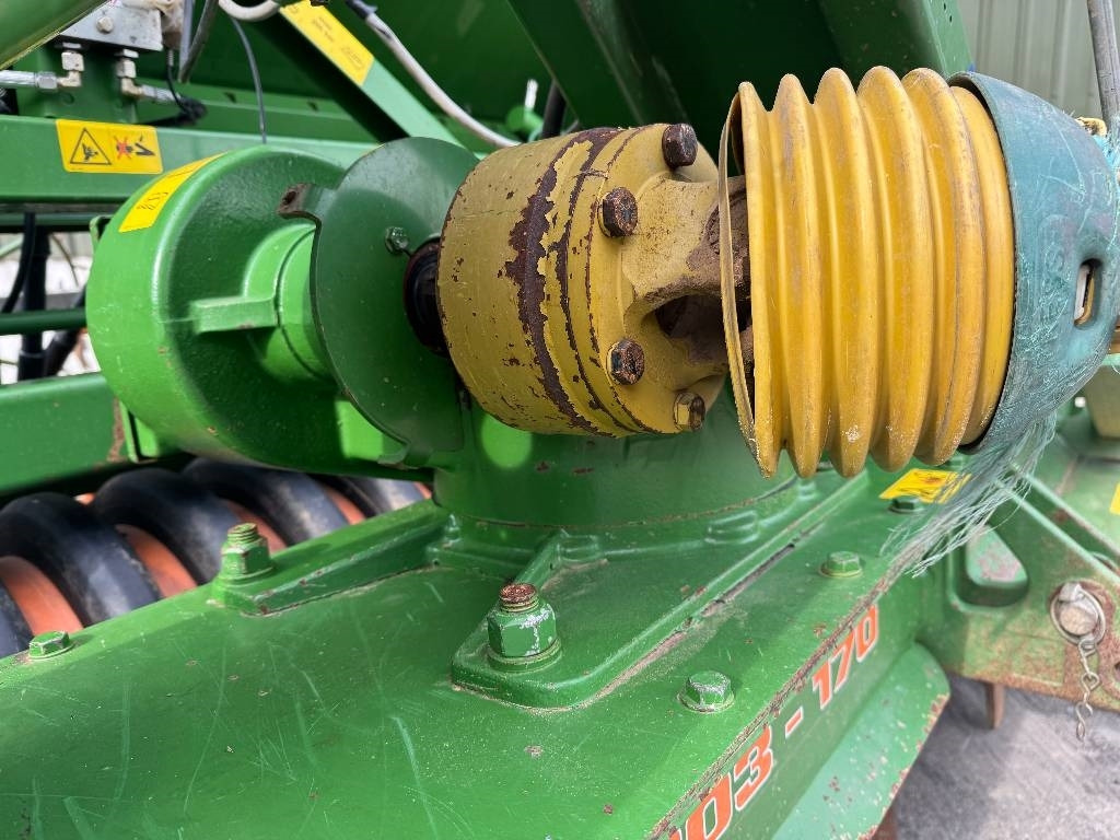 מקדחת זריעה משולבת Amazone KE303-170 c/w AD303 Super Box Drill: תמונה 15