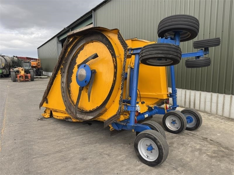 Bomford Triwing 6000 Topper  - מכסחת תבואה/ עשבים: תמונה 2 Bomford Triwing 6000 Topper  - מכסחת תבואה/ עשבים: תמונה 2