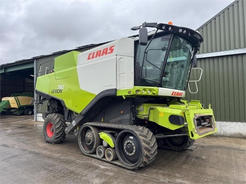 Claas Lexion 750TT APS Hybrid c/w V900 Header **Video Be - צרופת מקצרה: תמונה 3 Claas Lexion 750TT APS Hybrid c/w V900 Header **Video Be - צרופת מקצרה: תמונה 3
